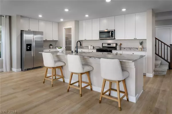 Las Vegas, NV 89139,9566 Lions Bay ST