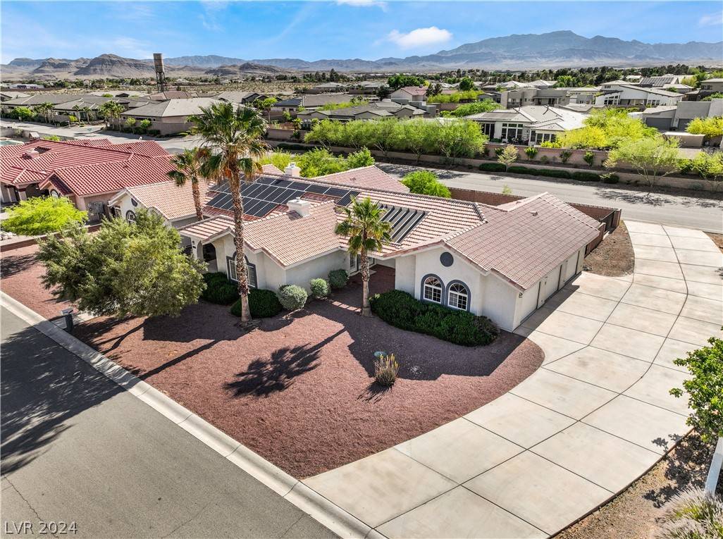 Las Vegas, NV 89113,8365 Bomberos CT