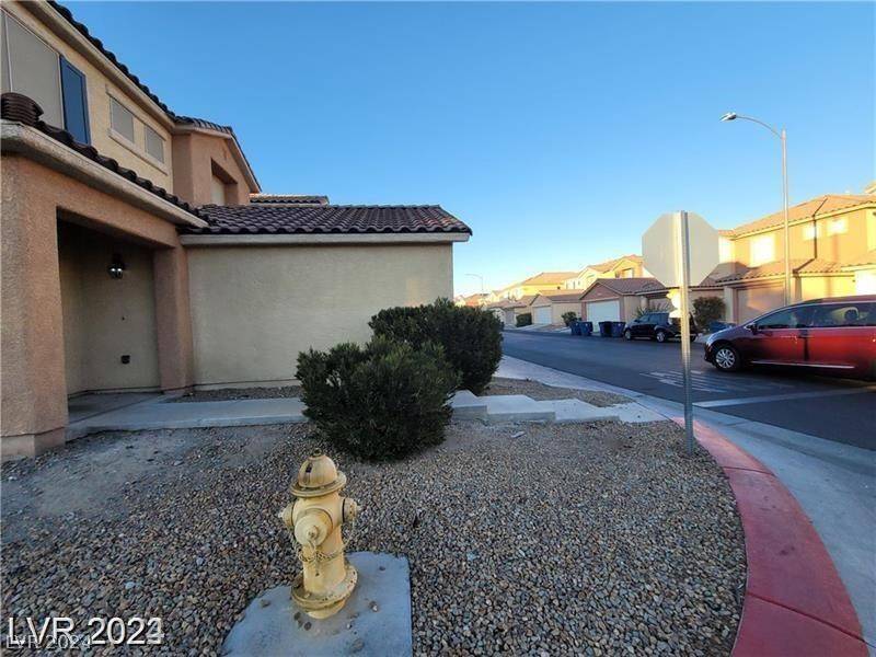 Las Vegas, NV 89122,5517 Prospectors Creek WAY