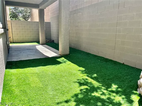 Henderson, NV 89002,679 Moonlight Stroll ST