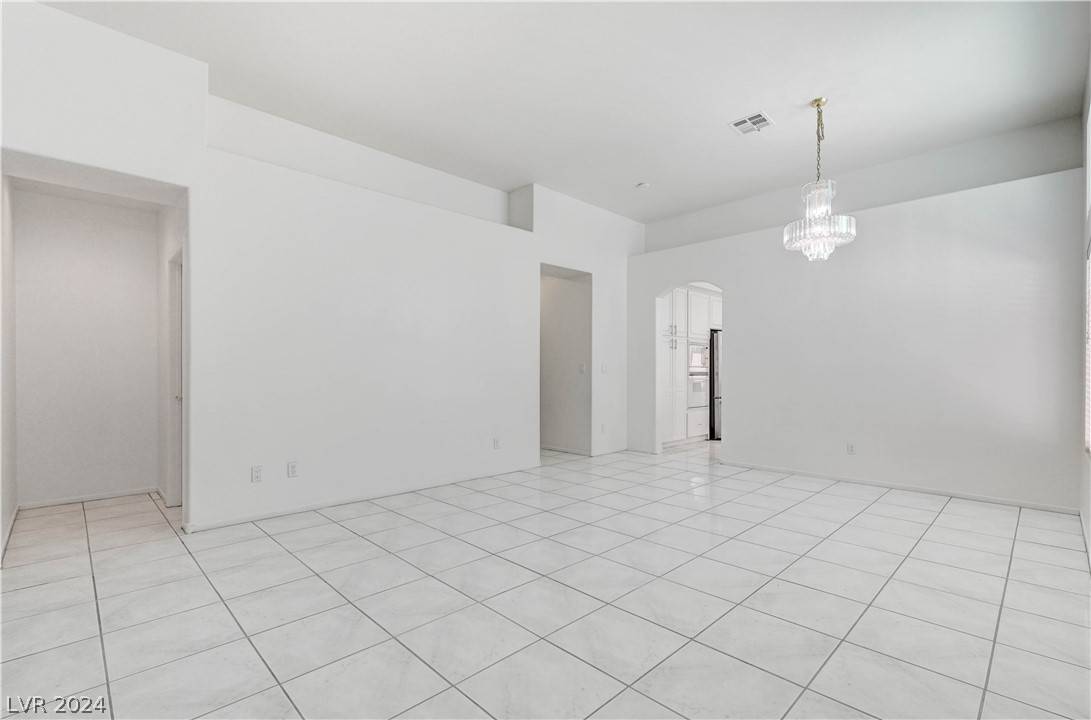 Las Vegas, NV 89147,4731 Blue Moon LN