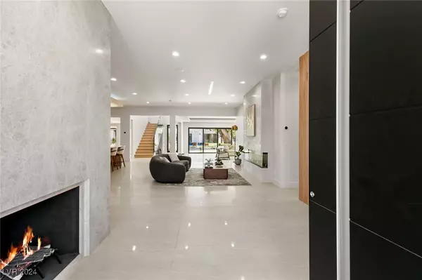 Las Vegas, NV 89107,2333 PINTO LN