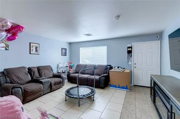 Las Vegas, NV 89115,1682 N Lamont ST