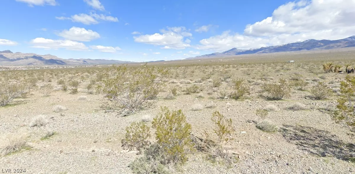 Pahrump, NV 89060,2030 Latigo DR