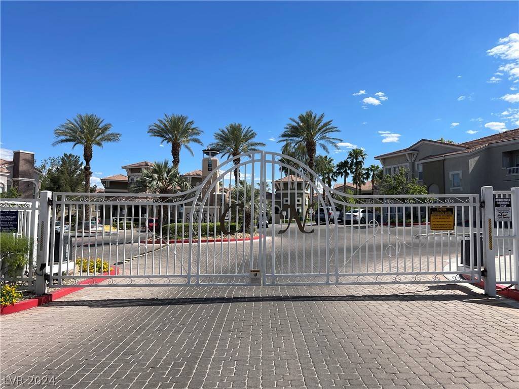 Las Vegas, NV 89147,9975 Peace WAY #2078