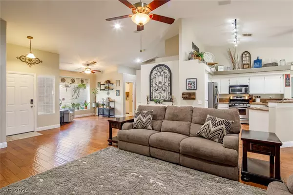 Las Vegas, NV 89149,5473 Painted Gorge DR