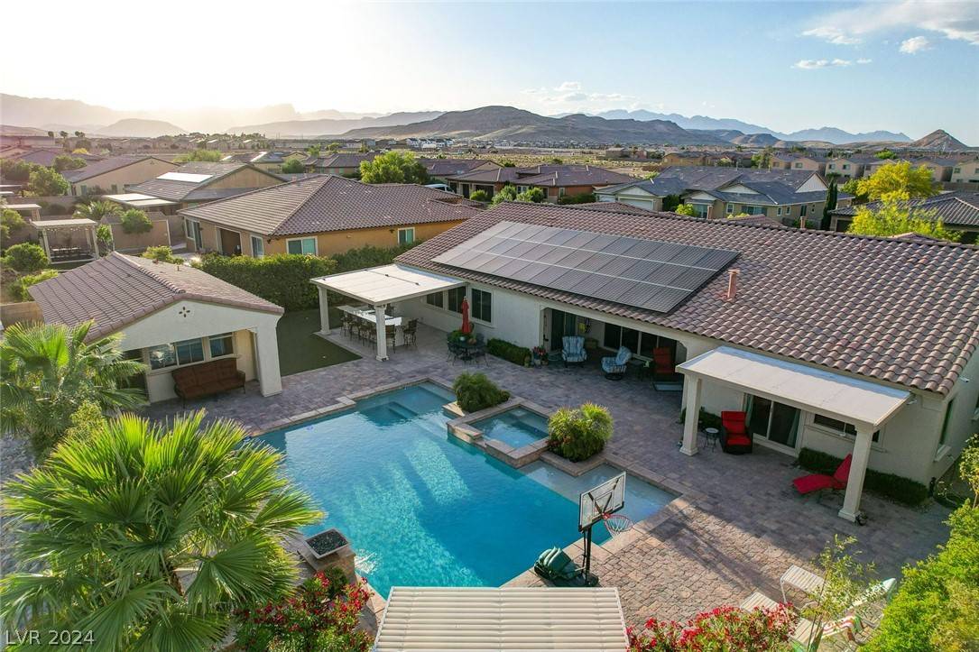 Las Vegas, NV 89148,9233 Northfield Park CT