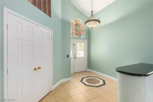 Las Vegas, NV 89117,2125 Marble Gorge DR