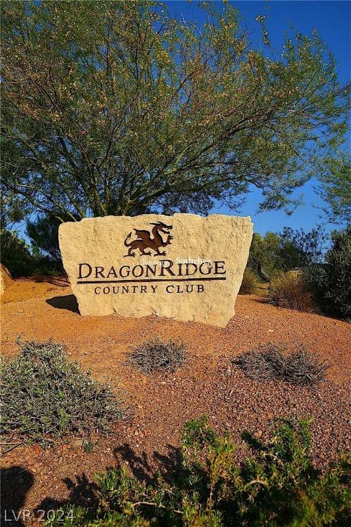 Henderson, NV 89012,483 Rock Peak DR