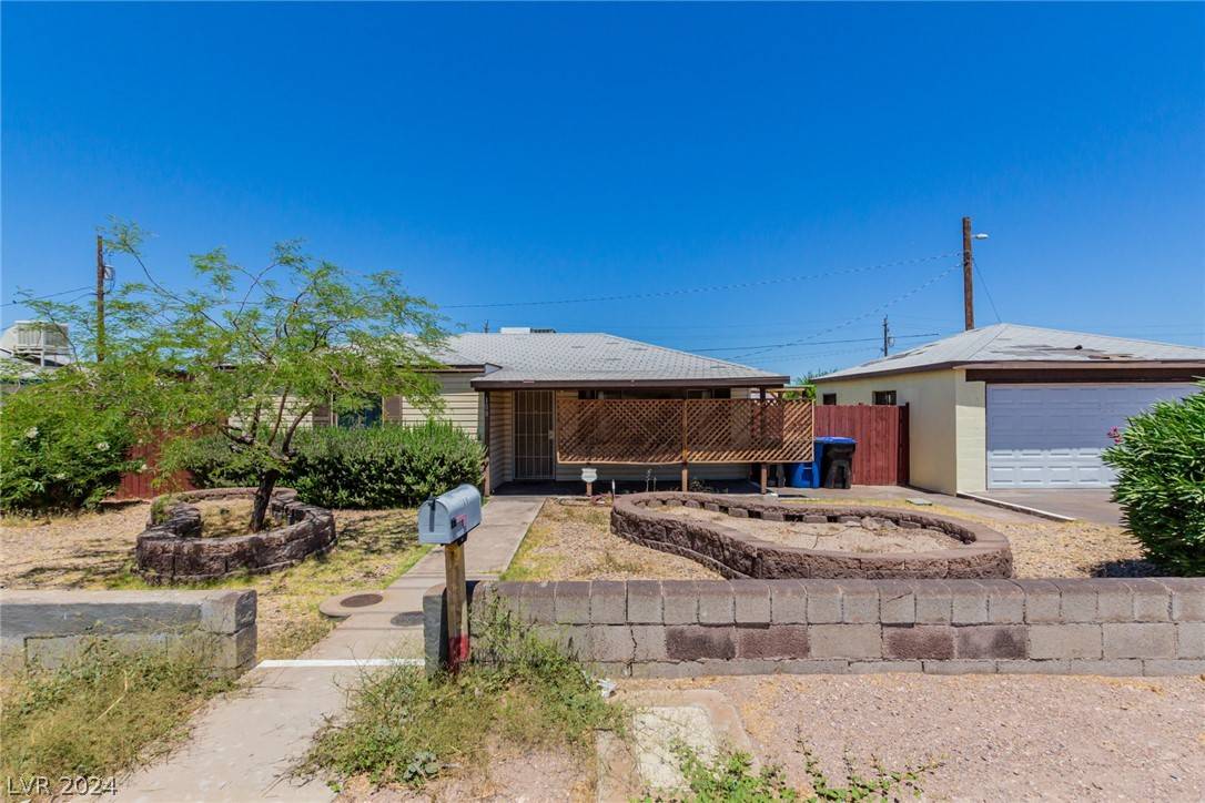 108 W Victory RD,  Henderson,  NV 89015