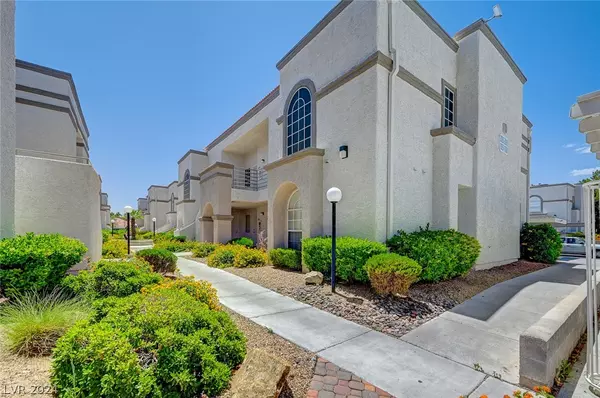Las Vegas, NV 89128,3150 Soft Breezes DR #2027