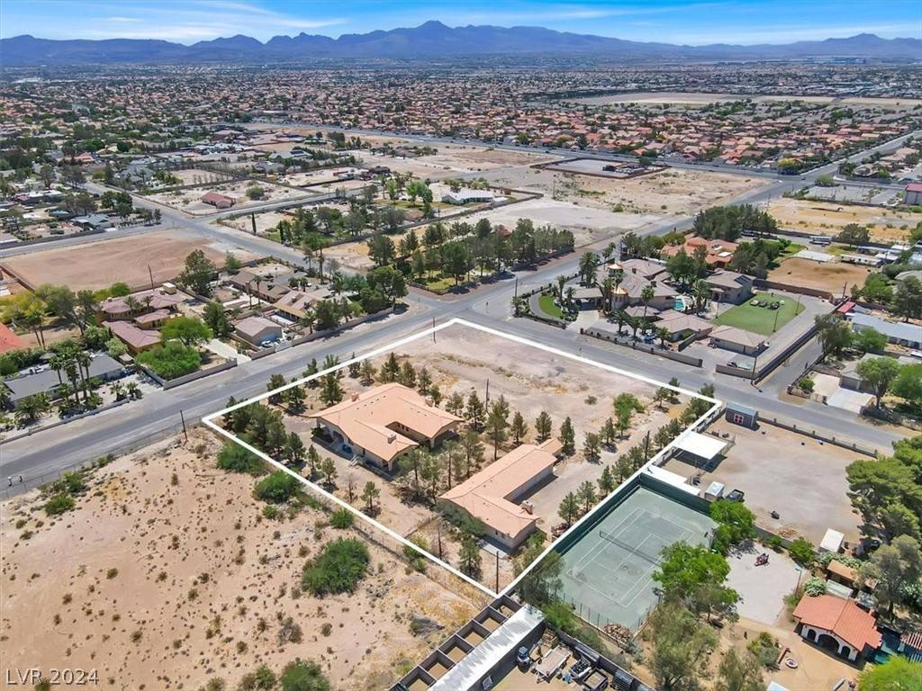 Las Vegas, NV 89124,Gilespie
