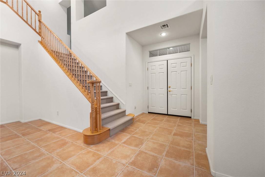 Las Vegas, NV 89148,5375 Deep Shadow CT
