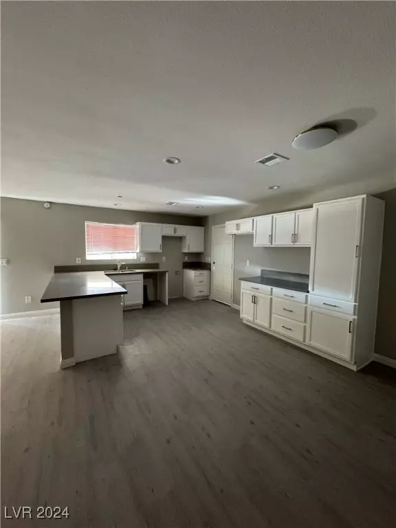 Las Vegas, NV 89103,6343 Fairbanks RD