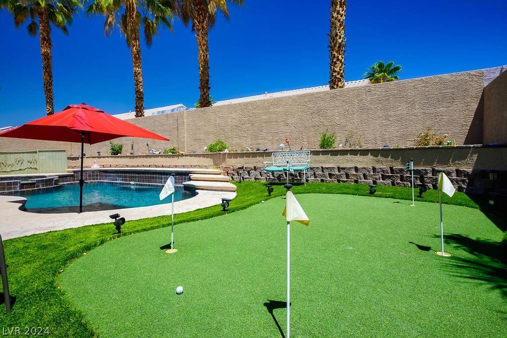 9190 Golden Feather CT, Las Vegas, NV 89147