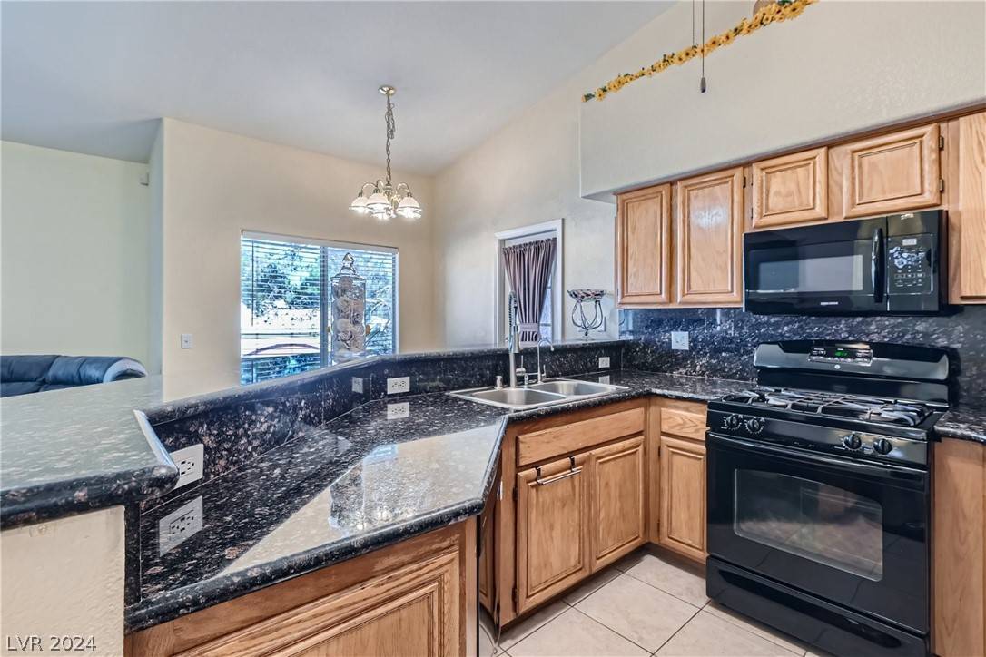 Las Vegas, NV 89118,5225 W Reno AVE #203