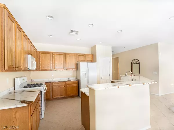 Henderson, NV 89044,2651 Solera Moon DR
