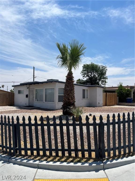 Las Vegas, NV 89104,2212 E Oakey BLVD