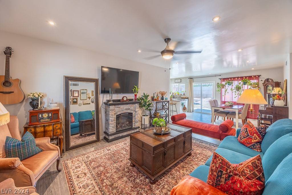 Las Vegas, NV 89101,1520 Lava CIR