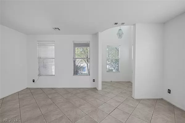 Henderson, NV 89015,251 Palmarosa ST