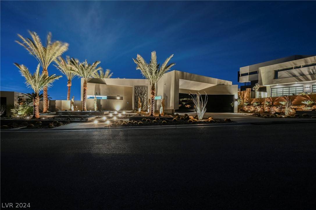 Henderson, NV 89012,1530 Dragon Crest AVE