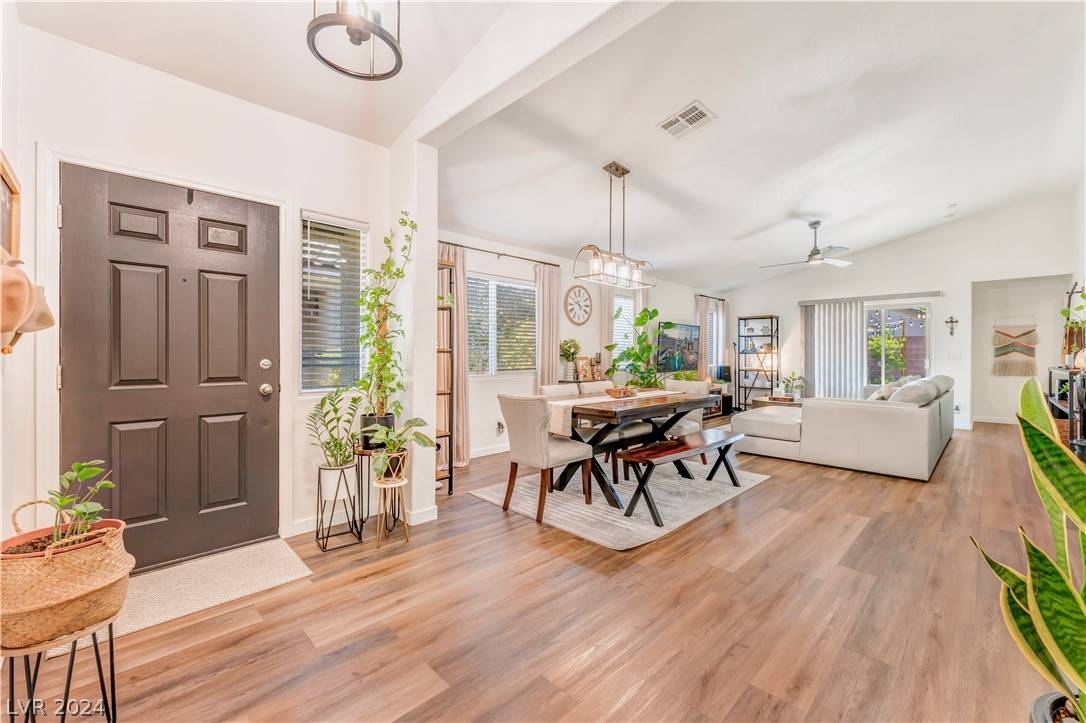 Las Vegas, NV 89122,3485 Osprey Ridge CT