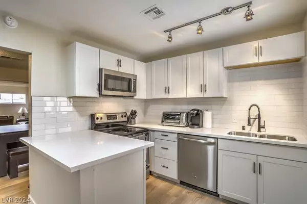 115 Ivy ST, Henderson, NV 89015