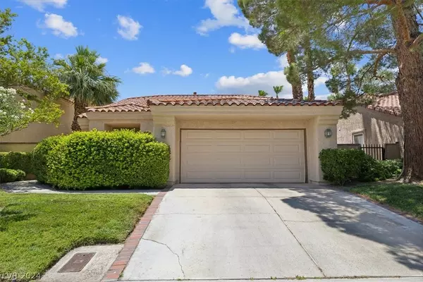 Las Vegas, NV 89113,5153 Southern Hills LN