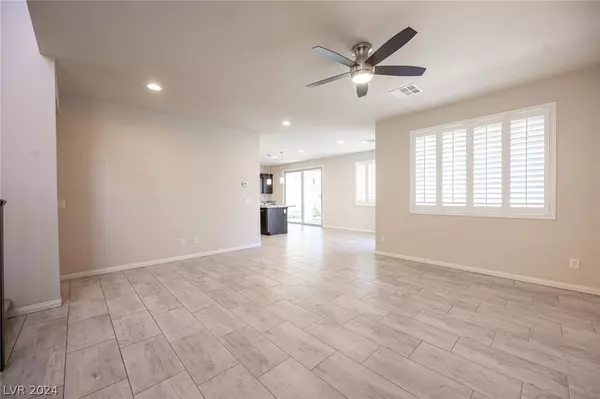 Las Vegas, NV 89148,921 Kimbark AVE