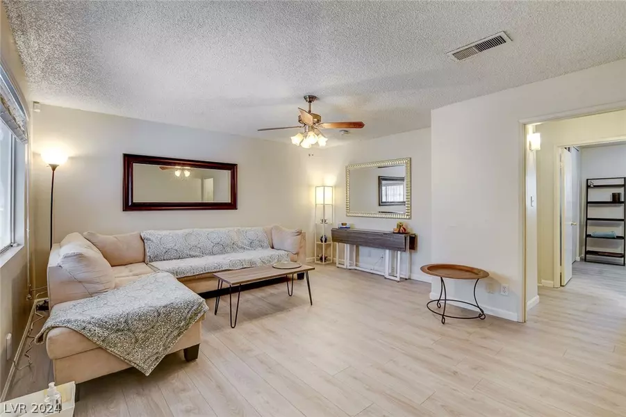 3841 Daisy ST #18, Las Vegas, NV 89119