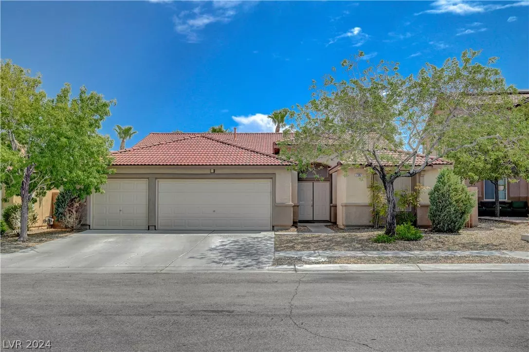 Las Vegas, NV 89113,7387 Laramie AVE