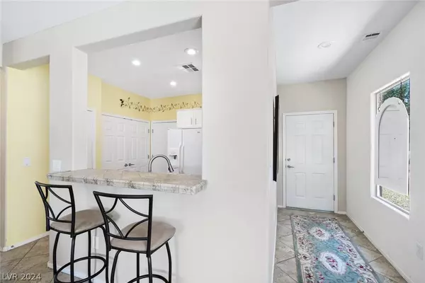 North Las Vegas, NV 89084,7912 Lyrebird DR