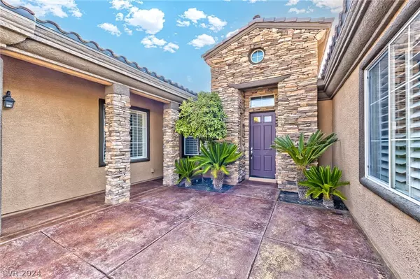 Las Vegas, NV 89149,5015 Crown Cypress ST