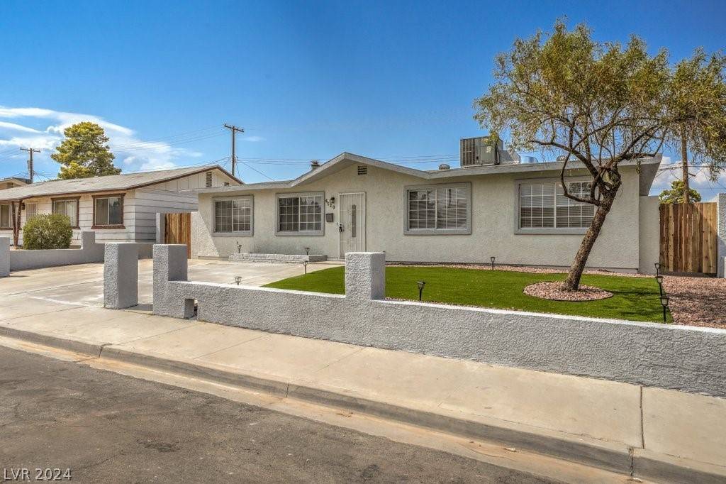 Las Vegas, NV 89107,6520 Bourbon WAY