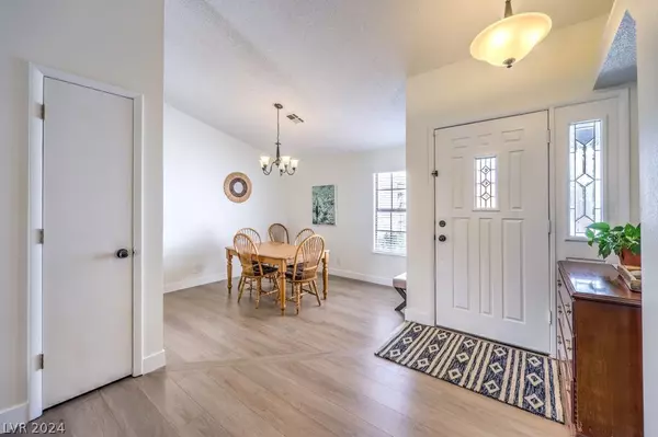 Las Vegas, NV 89117,9101 Safeport Cove CT