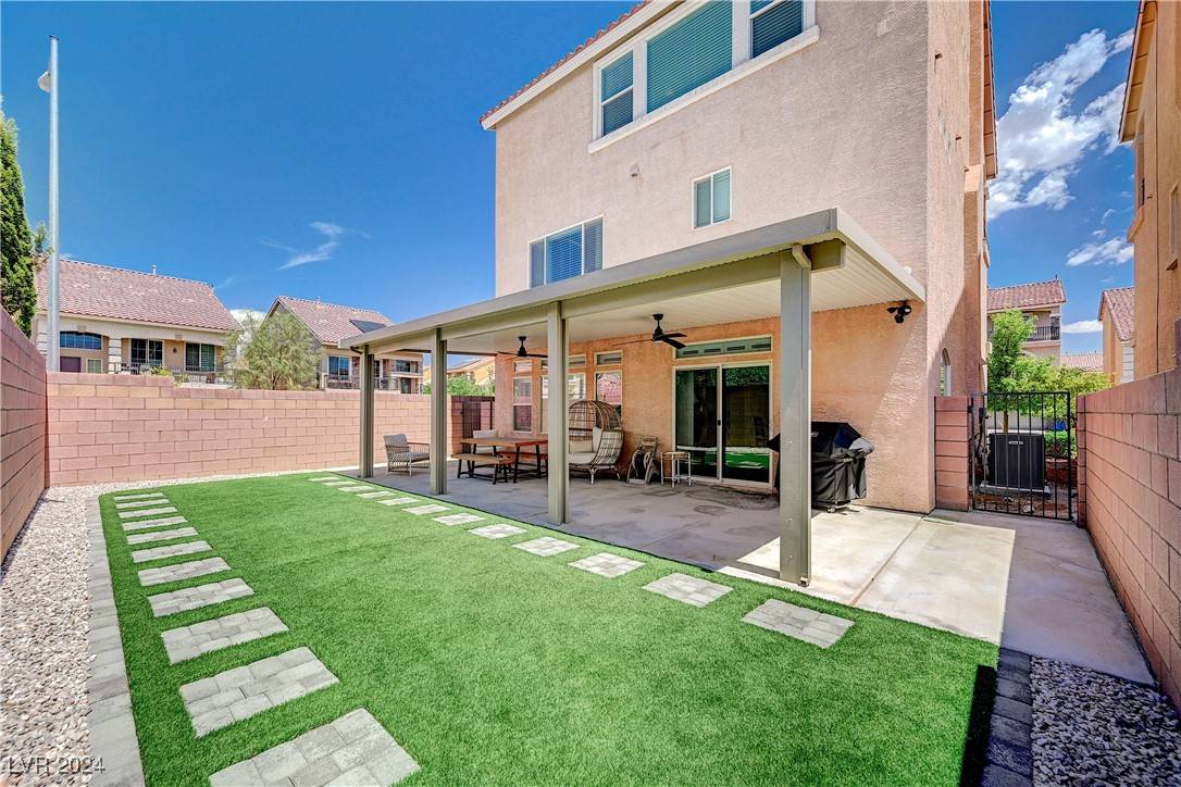 Las Vegas, NV 89118,7211 S Bronco ST