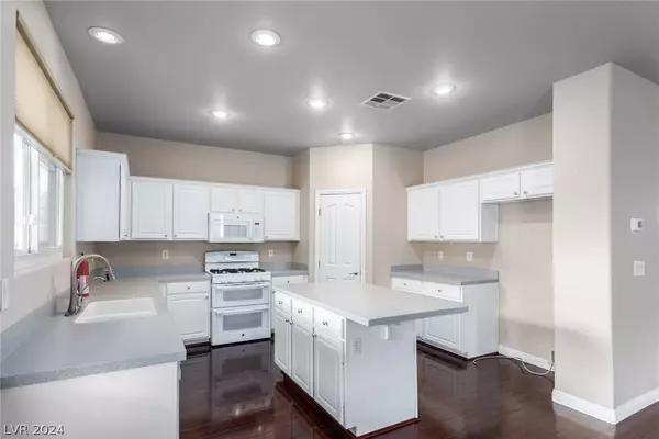 83 Parker Ranch DR Henderson, NV 89012