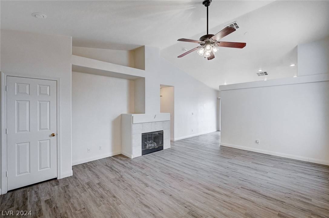 Las Vegas, NV 89144,10212 Anoka AVE