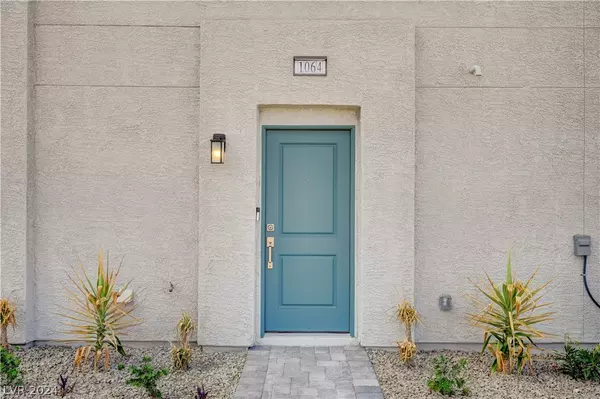 Henderson, NV 89011,629 Morbucks LN #1058