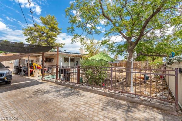 3456 Valley LN, Las Vegas, NV 89106