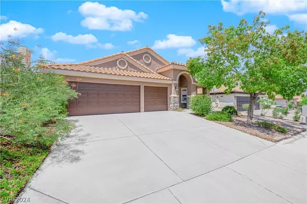 Henderson, NV 89002,692 Covina DR