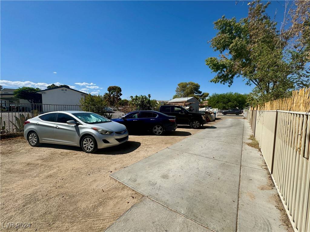 Las Vegas, NV 89108,3895 Mountain TRL
