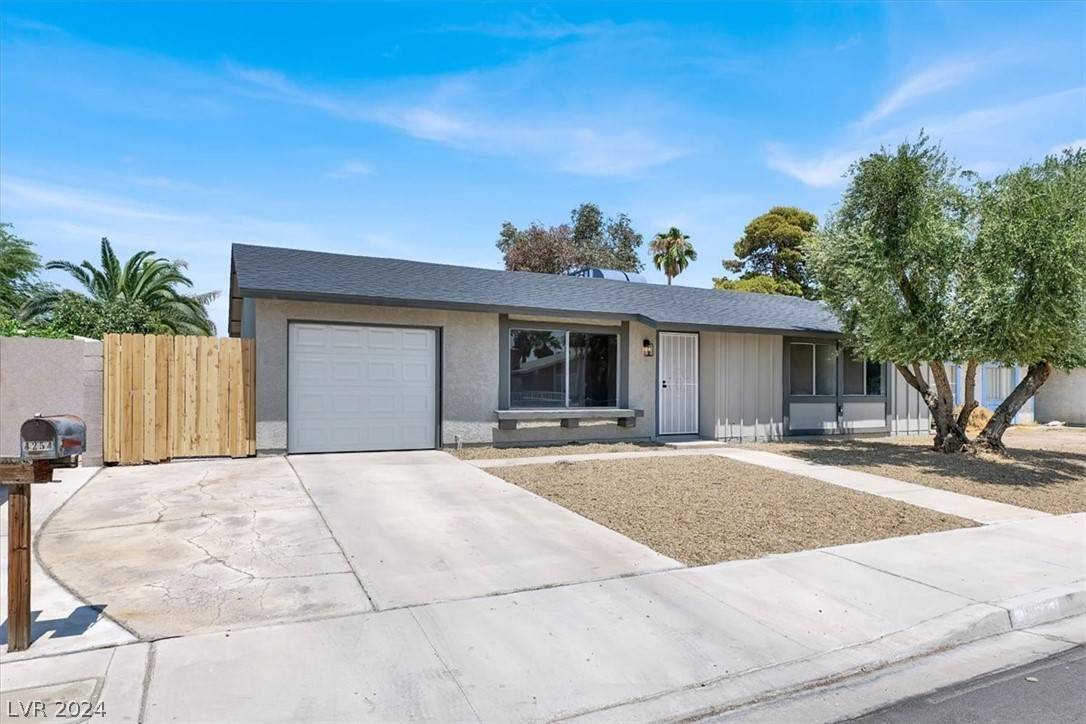 4254 Sun Vista DR, Las Vegas, NV 89104