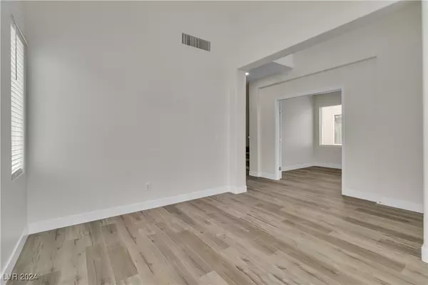 Las Vegas, NV 89115,4448 Laguna Garden AVE