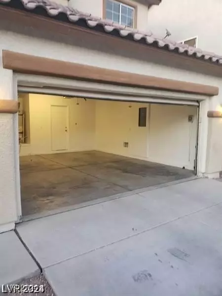 North Las Vegas, NV 89081,3208 ASPINWALL CT