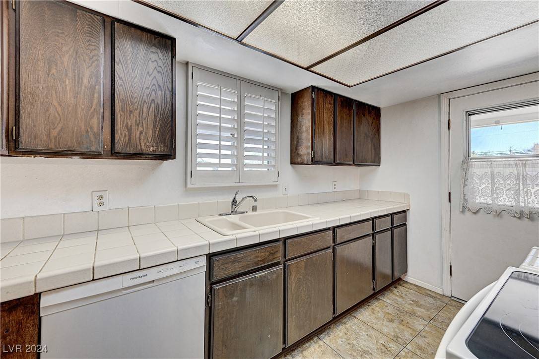 North Las Vegas, NV 89032,4308 Hatch ST