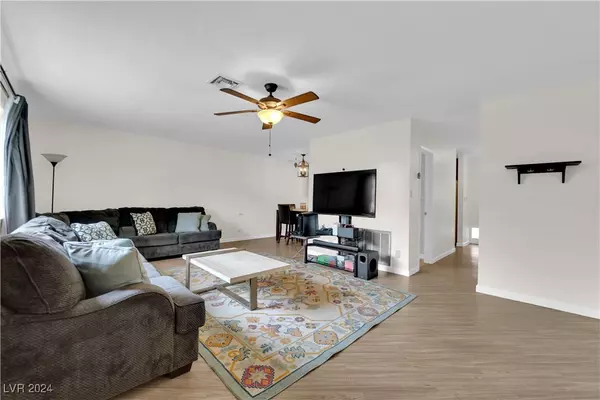 Las Vegas, NV 89121,658 Greenbriar Townhouse WAY #0