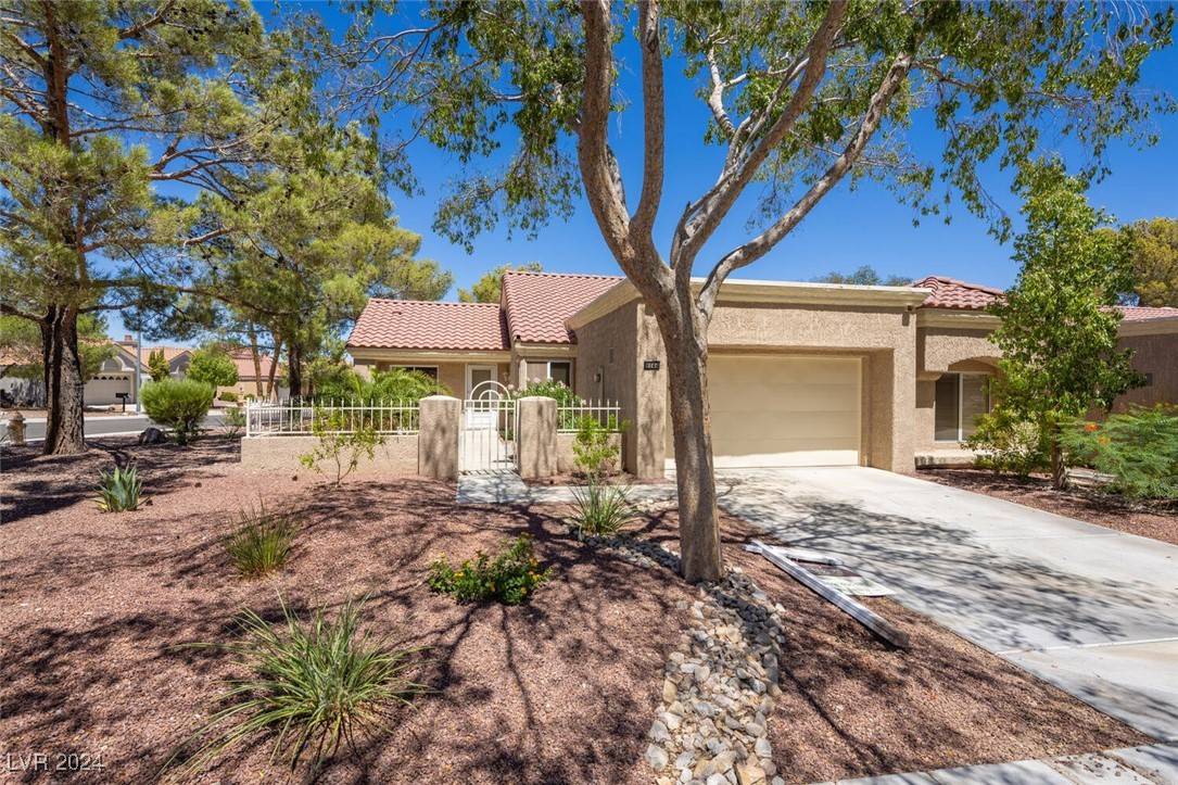 Las Vegas, NV 89134,9144 Gemstone DR