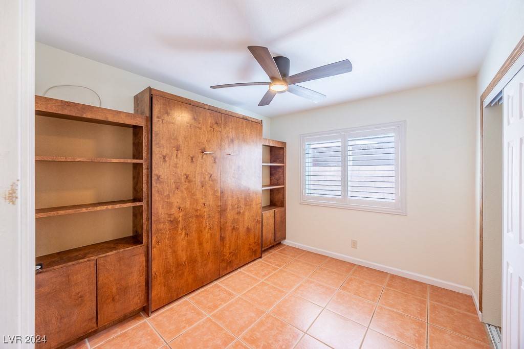 Las Vegas, NV 89147,3937 Arrowood DR