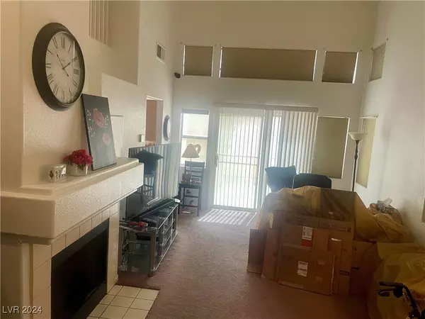 Henderson, NV 89074,2185 Norwegian Wood LN